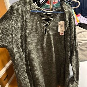 Unity World Wear Gray Cozy V-Neck Sweater